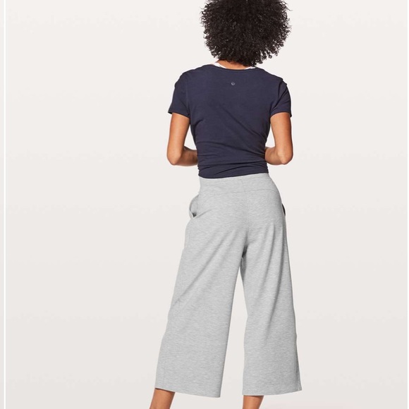 Lululemon Can You Feel The Pleat Super High Rise Crop - heathered grey - Picture 2 of 5